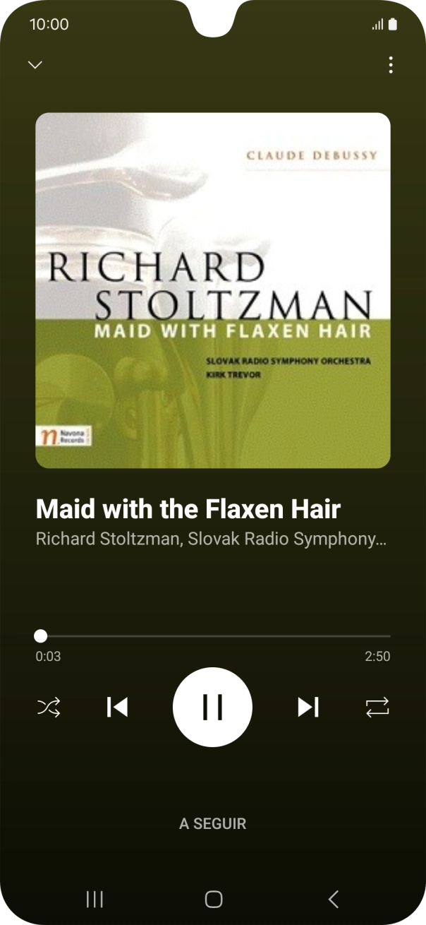 Prima a seta para a direita para ir para o ficheiro de música seguinte.