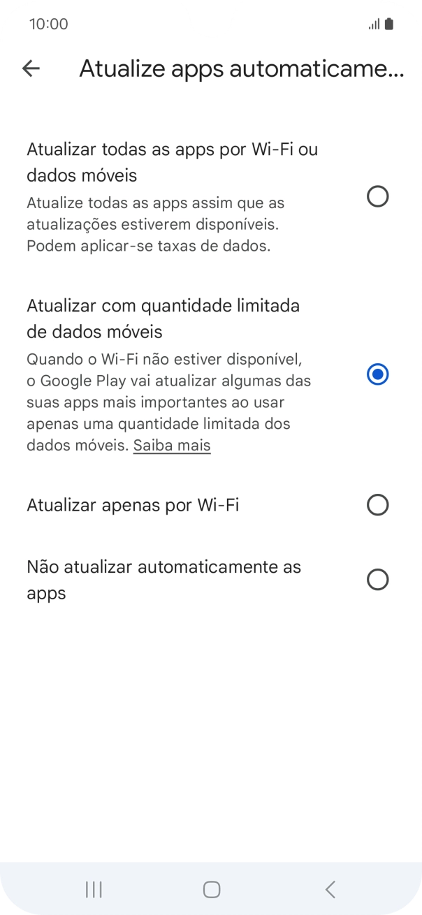 Para ativar a atualização automática de apps via redes móveis, prima Atualizar todas as apps por Wi-Fi ou dados móveis.