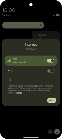 Press the indicator next to the mobile data icon to turn the function on or off.