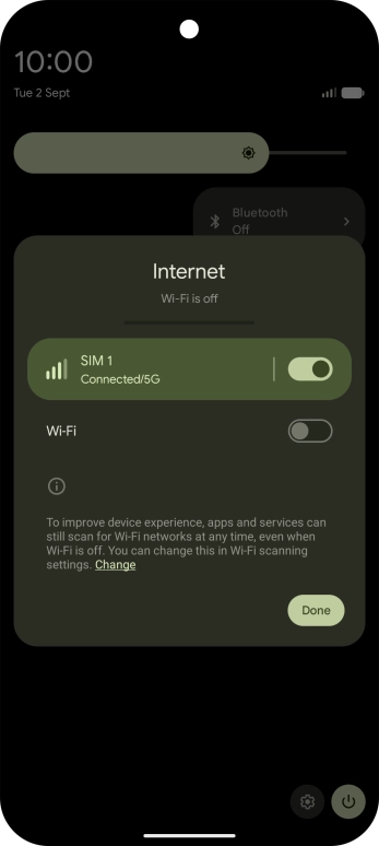Press the indicator next to the mobile data icon to turn the function on or off.