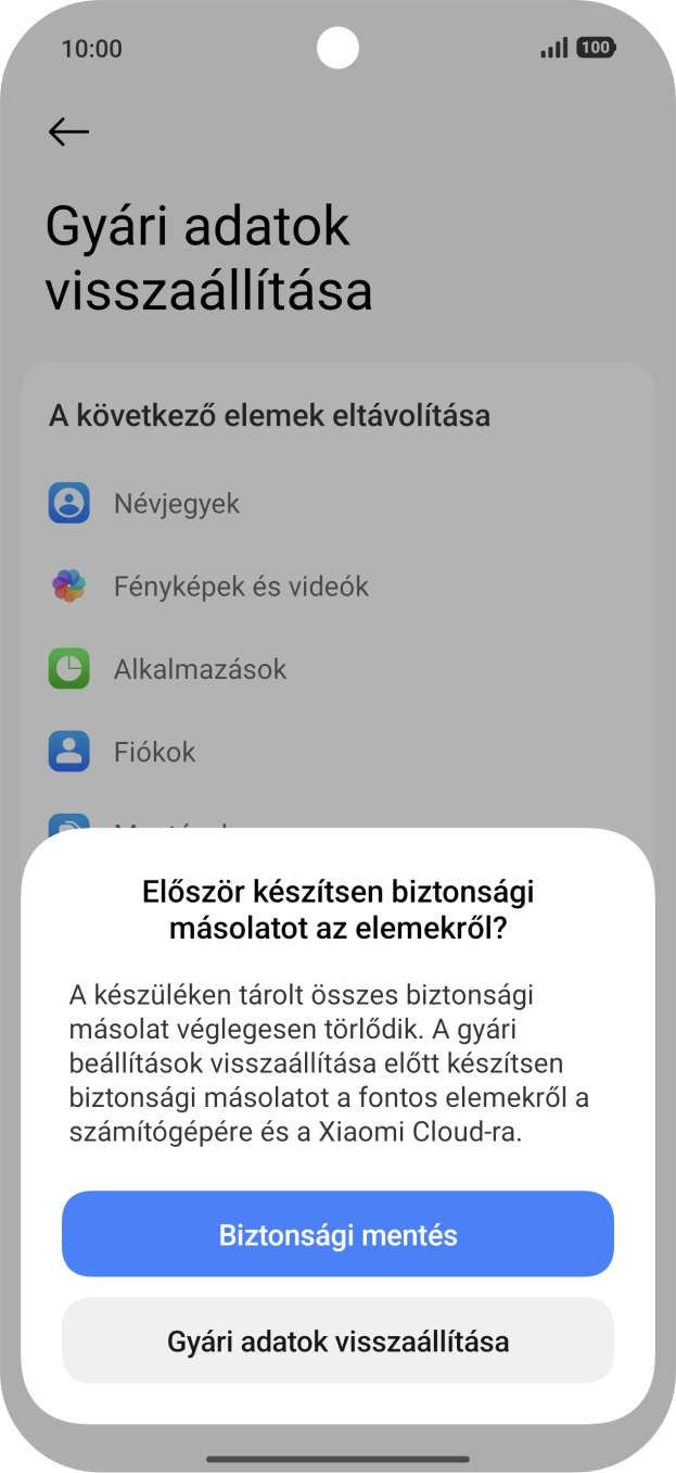Válaszd a Gyári adatok visszaállítása lehetőséget. Válaszd a Gyári adatok visszaállítása lehetőséget.