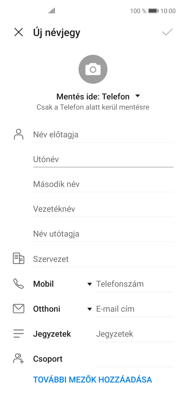 Kattints az Utónév mezőre, és írd be a kívánt utónevet.