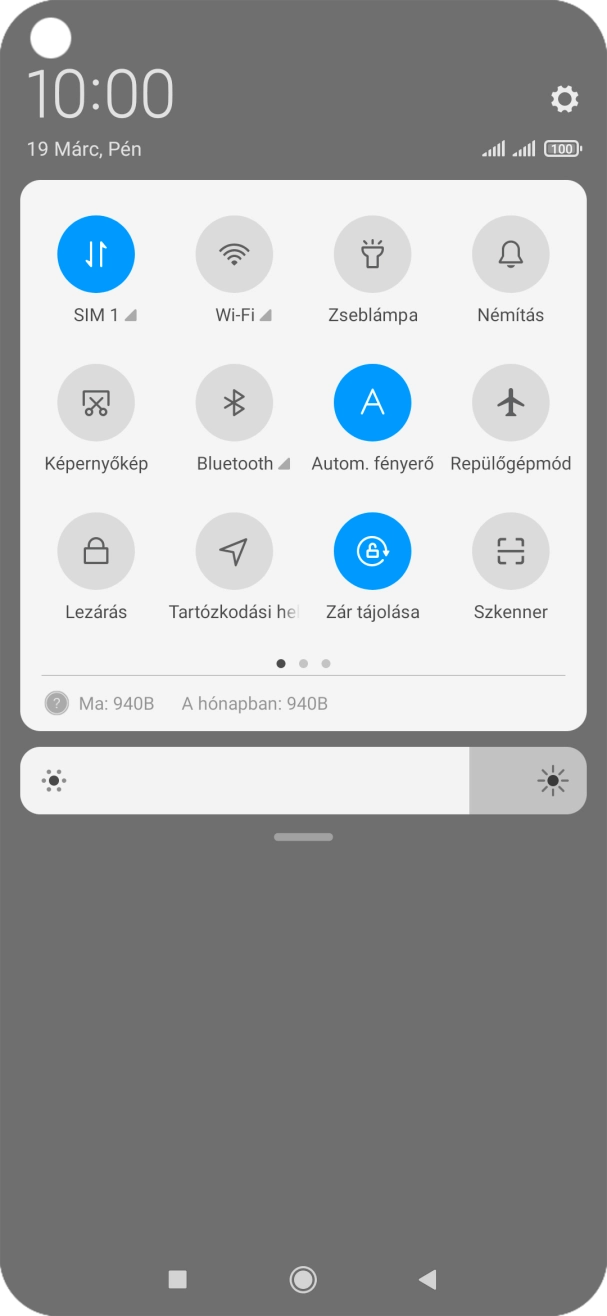 Kattints az adatkapcsolatok ikonra a funkció be- vagy kikapcsolásához. Kattints az adatkapcsolatok ikonra a funkció be- vagy kikapcsolásához.