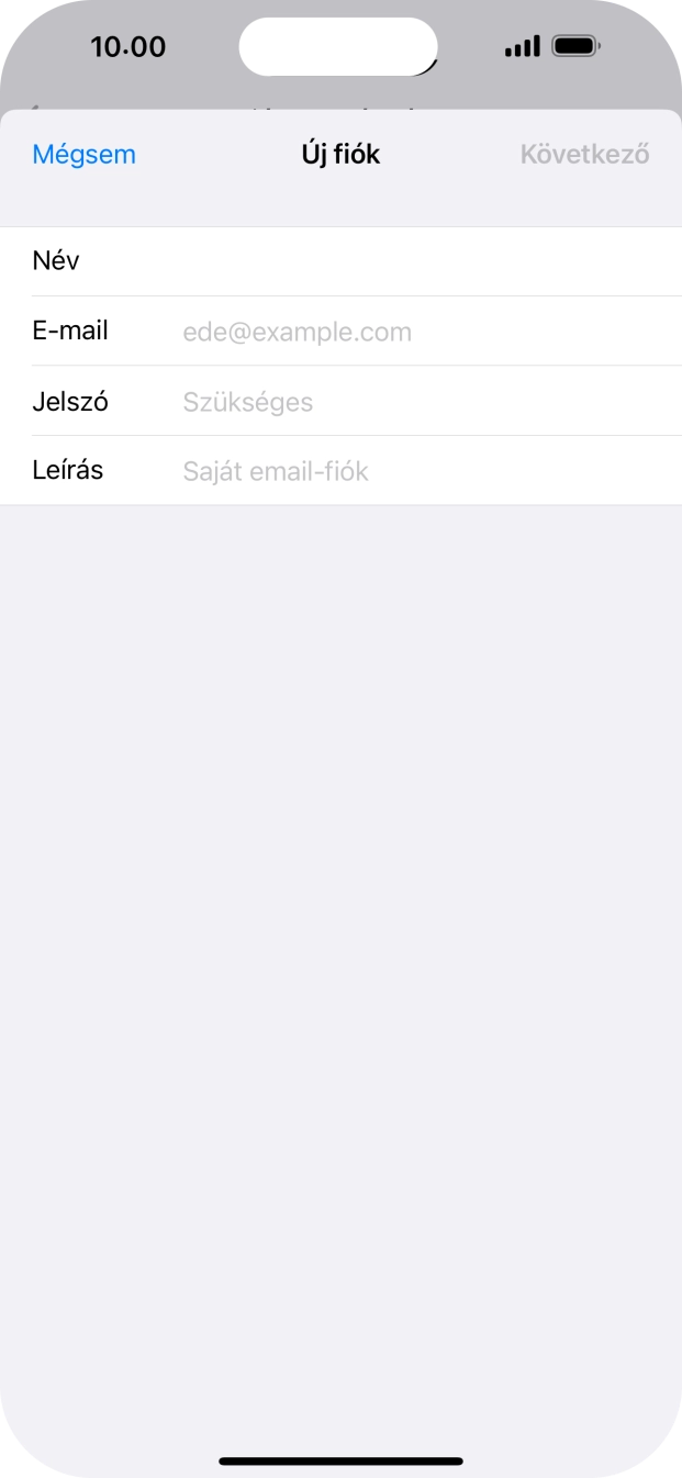 Kattints az E-mail mezőre, és írd be az e-mail címedet.