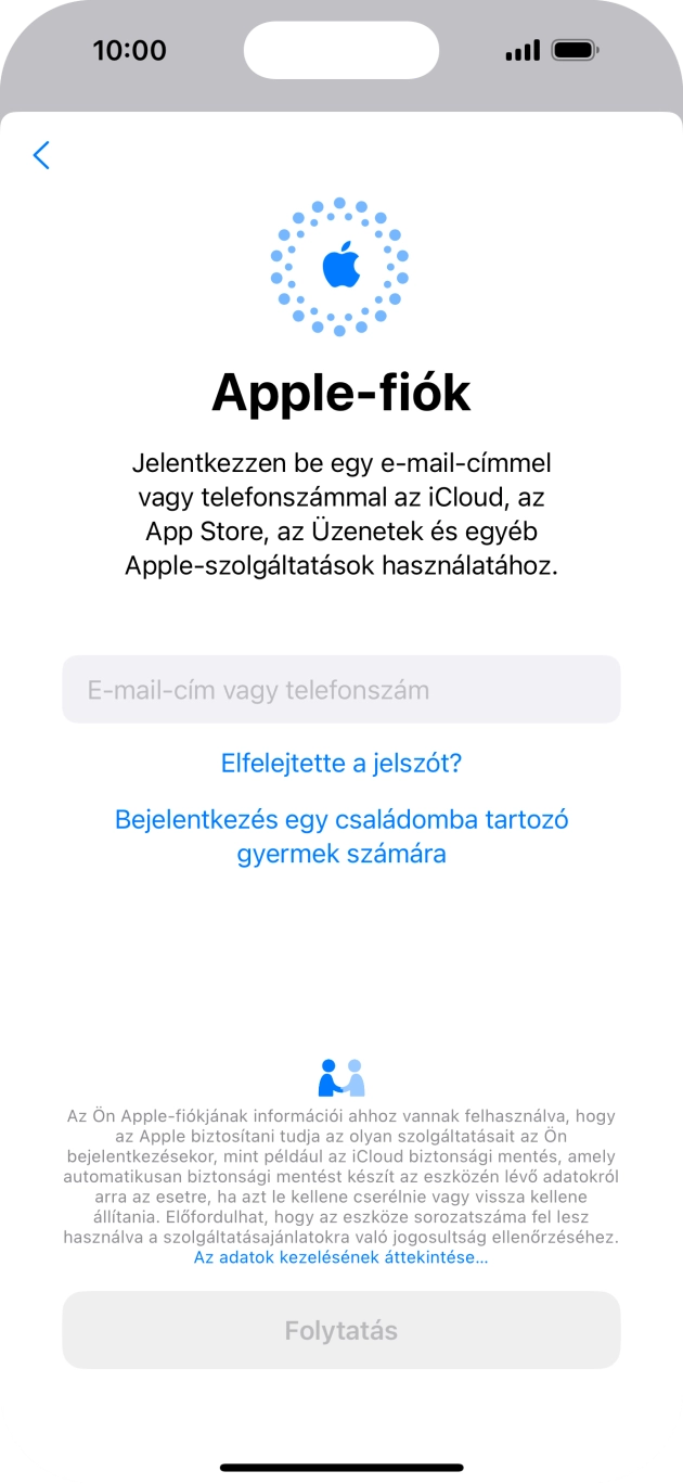 Válaszd az E-mail-cím vagy telefonszám lehetőséget, és írd be a az Apple ID-dhoz tartozó felhasználónevet. Válaszd az E-mail-cím vagy telefonszám lehetőséget, és írd be a az Apple ID-dhoz tartozó felhasználónevet.