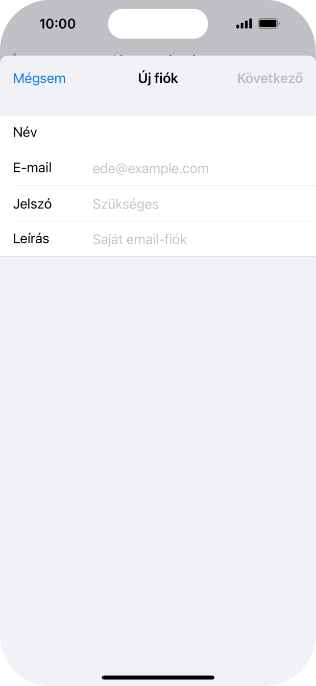 Kattints az E-mail mezőre, és írd be az e-mail címedet.