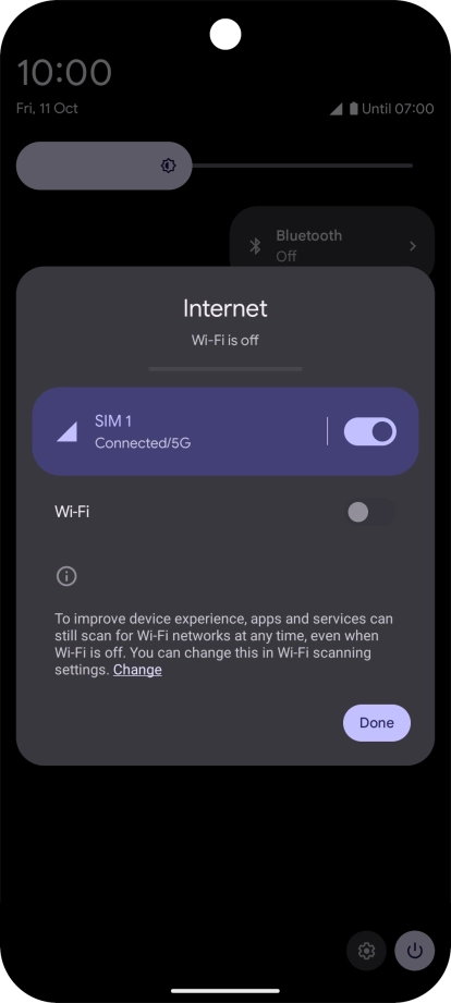 Press the indicator next to the mobile data icon to turn the function on or off.