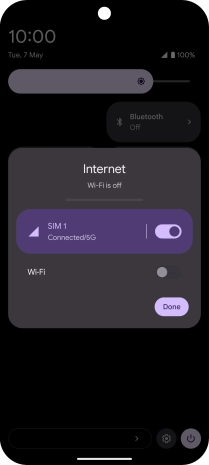 Press the mobile data icon to turn the function on or off.