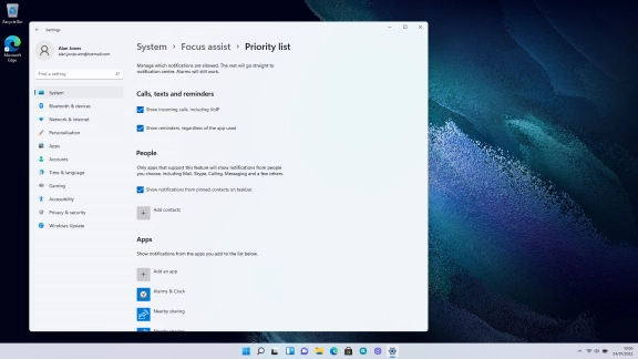 Follow the instructions on the screen to select the required settings.