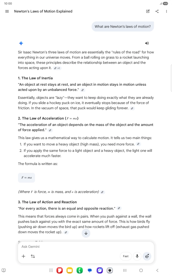 Transcription of the conversation with Gemini Live is now displayed.