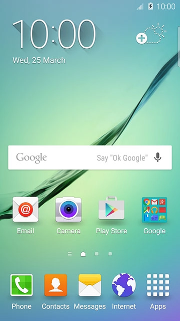 When the battery charging icon is displayed, charging is in progress.