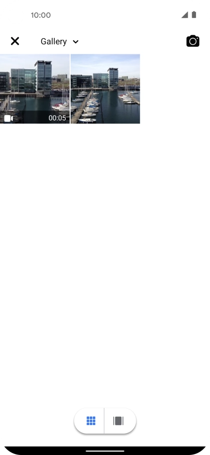 Press the required picture or video clip. Press the required picture or video clip.