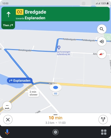 The travel information at the bottom of the screen shows your estimated time of arrival and distance to destination. The travel information at the bottom of the screen shows your estimated time of arrival and distance to destination.