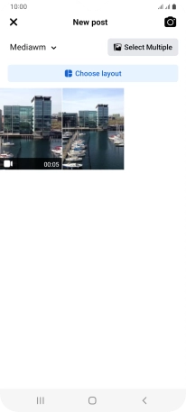 Press the required picture or video clip. Press the required picture or video clip.