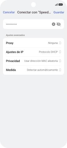 Introduce la contraseña de la red wifi y pulsa Guardar.