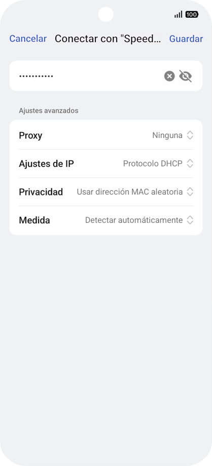 Introduce la contraseña de la red wifi y pulsa Guardar.