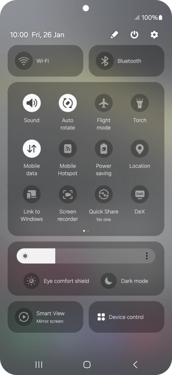 Press the mobile data icon to turn the function on or off.