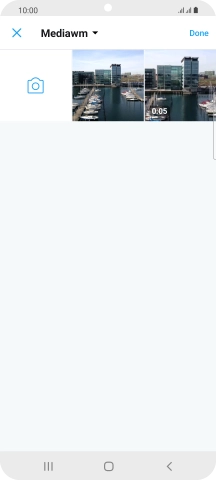 Press the required picture or video clip. Press the required picture or video clip.