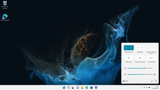 Haz clic en el icono de Bluetooth para activar o desactivar la función.