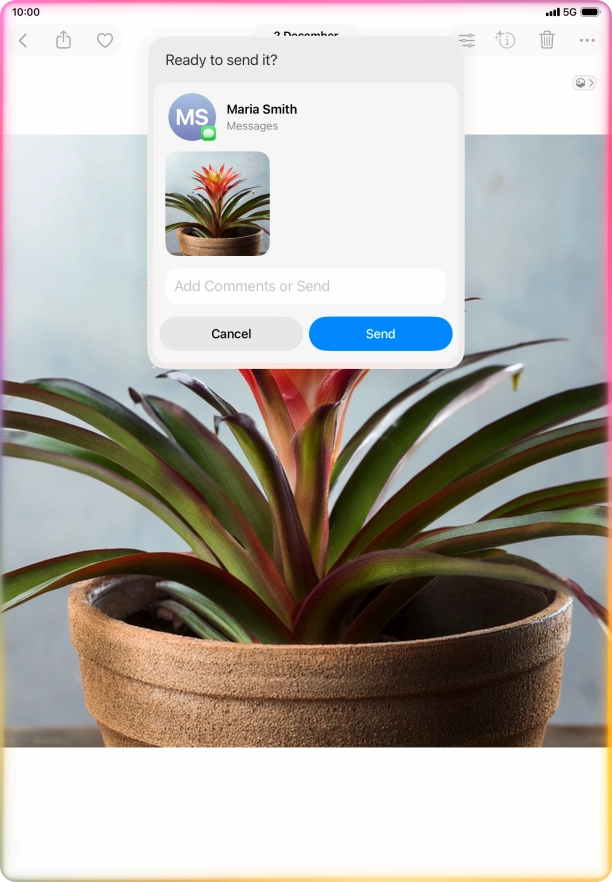 Ask Siri to share the screen content with your contacts.
