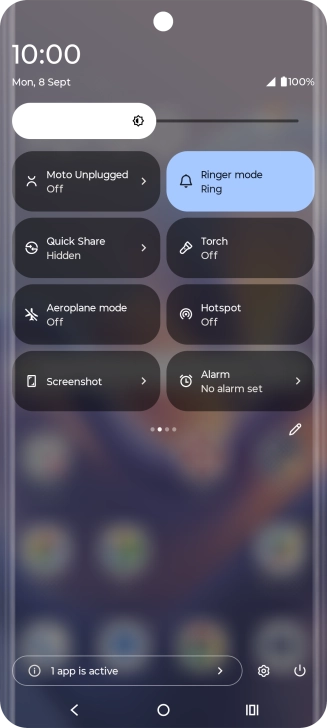 Press the flight mode icon to turn the function on or off.