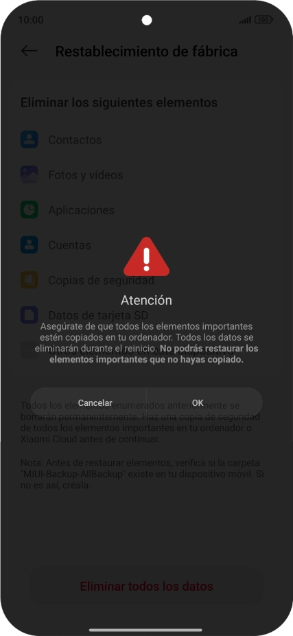 Pulsa OK. Espera unos instantes mientras el teléfono restablece la configuración predeterminada. Sigue las indicaciones de la pantalla para configurar el teléfono y dejarlo listo para su uso.