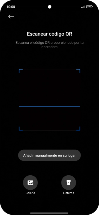 Coloca el código QR dentro del marco de la cámara del teléfono para escanearlo.
