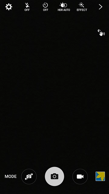 Press the flash icon repeatedly to turn the function on or off.