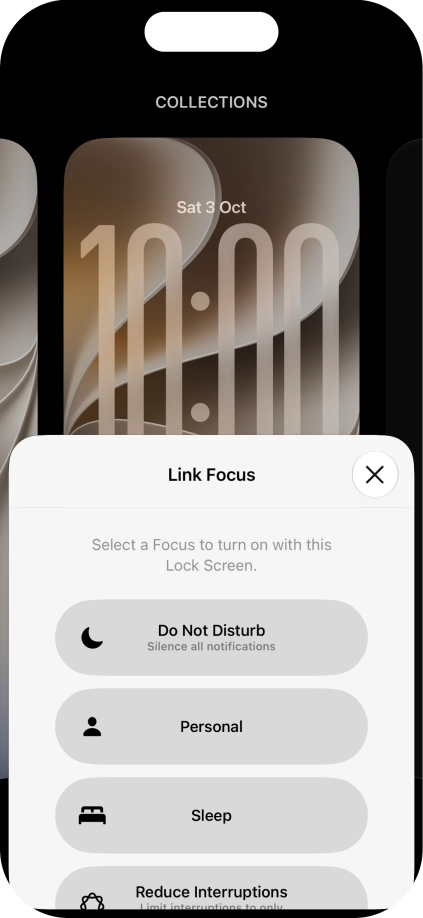 Press the required focus mode.