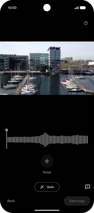 Press Auto to automatically enhance the sound in the video. Press Auto to automatically enhance the sound in the video.