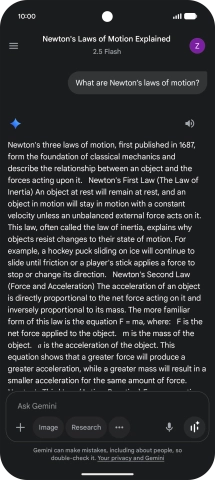 Transcription of the conversation with Gemini Live is now displayed.