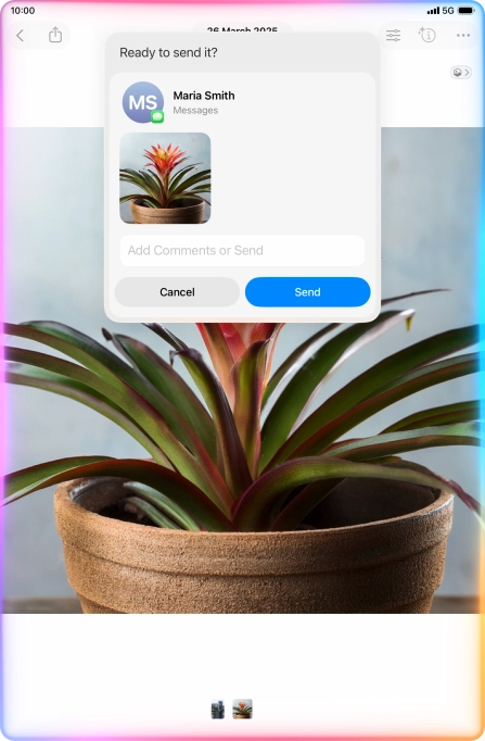 Ask Siri to share the screen content with your contacts. Ask Siri to share the screen content with your contacts.