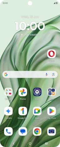 When the battery charging icon is displayed, the battery is charging.
