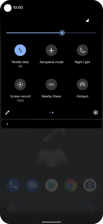 Press Mobile data to turn the function on or off.