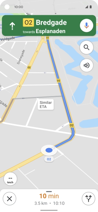 The travel information at the bottom of the screen shows your estimated time of arrival and distance to destination. The travel information at the bottom of the screen shows your estimated time of arrival and distance to destination.