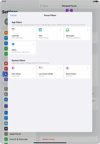 To see specific calendars in the selected focus mode, press Calendar and follow the instructions on the screen to select the required calendars.