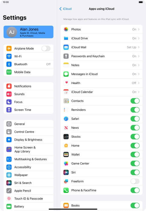 Press the indicators next to the required data types to turn synchronisation of each data type on or off.