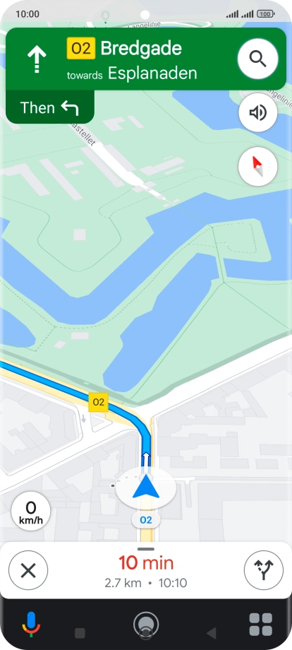 The travel information at the bottom of the screen shows your estimated time of arrival and distance to destination.