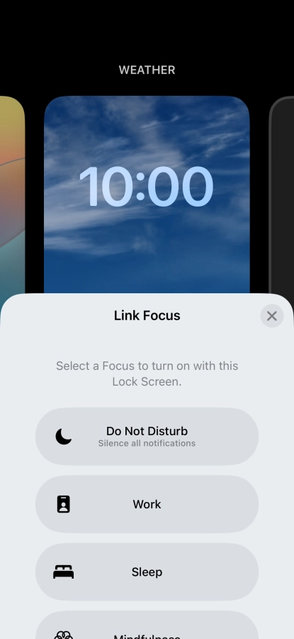 Press the required focus mode.