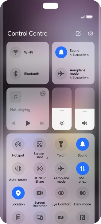 Press the mobile data icon to turn the function on or off. Press the mobile data icon to turn the function on or off.