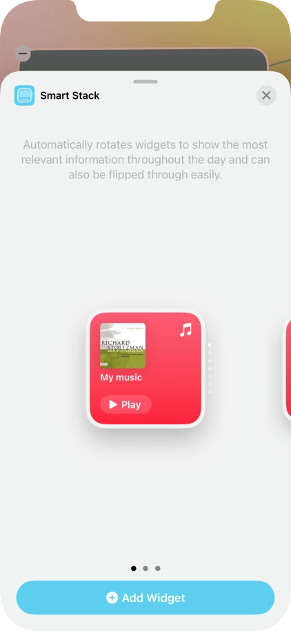 Slide your finger right or left on the screen to select the required widget size.