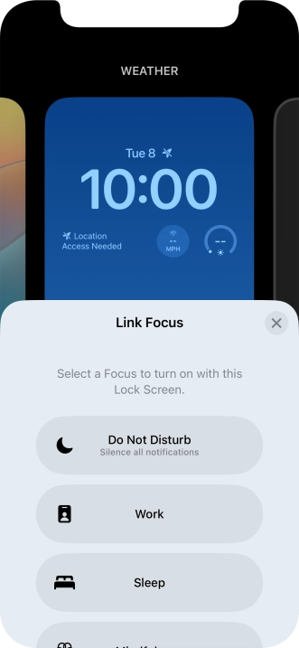 Press the required focus mode.