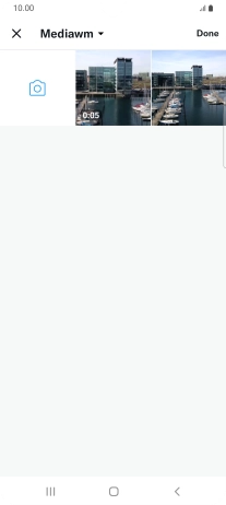 Press the required picture or video clip. Press the required picture or video clip.
