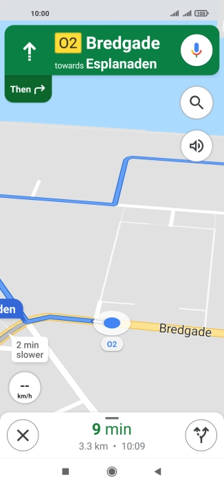 The travel information at the bottom of the screen shows your estimated time of arrival and distance to destination.