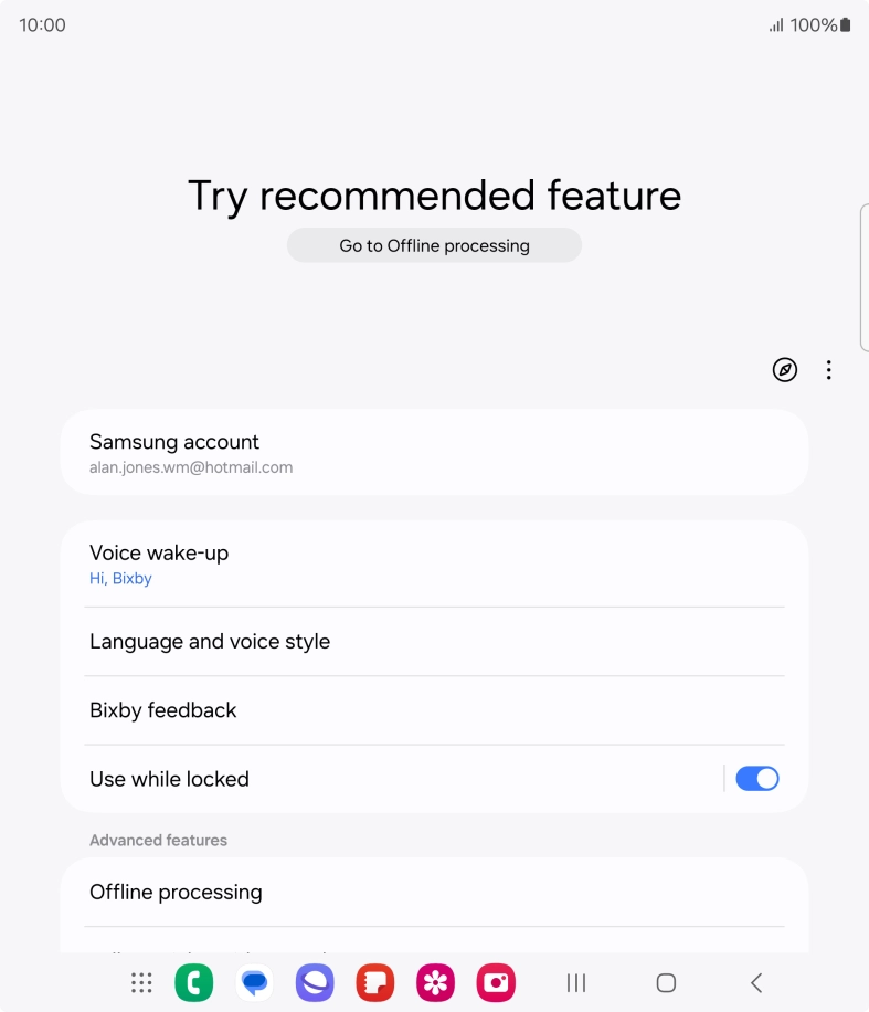 Press Voice wake-up and follow the instructions on the screen to turn automatic activation on or off. Press Voice wake-up and follow the instructions on the screen to turn automatic activation on or off.