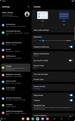 Press Dark mode settings.