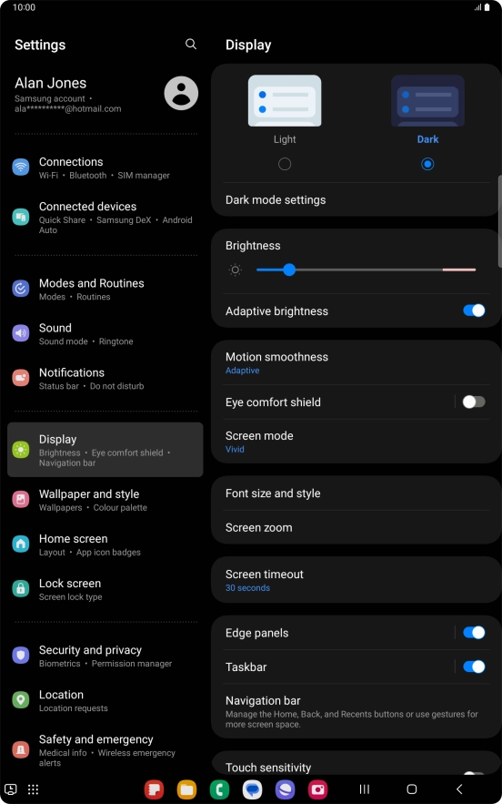 Press Dark mode settings.