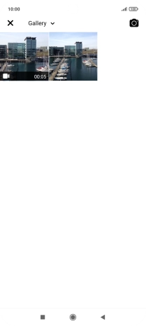 Press the required picture or video clip. Press the required picture or video clip.