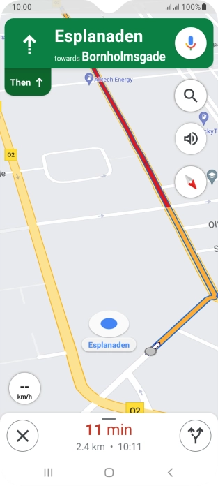 The travel information at the bottom of the screen shows your estimated time of arrival and distance to destination. The travel information at the bottom of the screen shows your estimated time of arrival and distance to destination.
