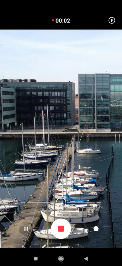 Press the stop icon to stop recording. Press the stop icon to stop recording.